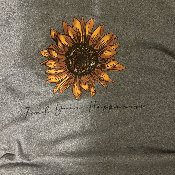 Grey Top - Picture 2 of 3